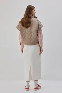 Gilet trapuntato imbottito color visone da donna