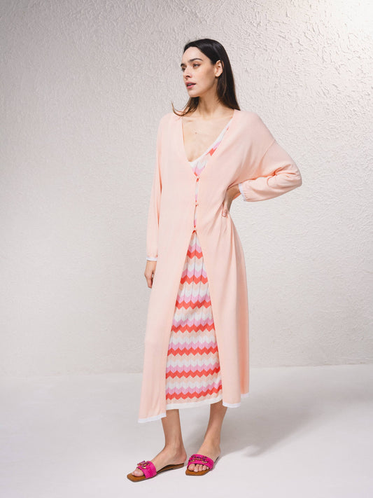 Cappotto lungo in maglia fine con scollo a V