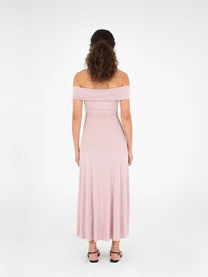 Abito lungo rosa off-shoulder elasticizzato
