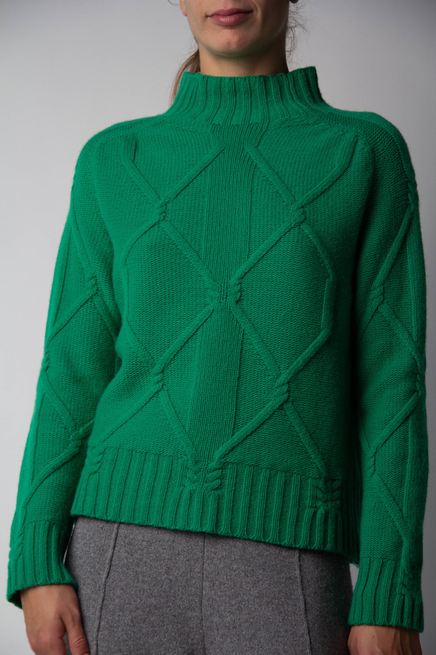 Maglione dolcevita a trecce in misto cashmere