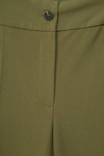 Pantaloni basic sartoriali con tasche oblique