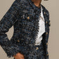 Blazer bouclé corto con bottoni gioiello