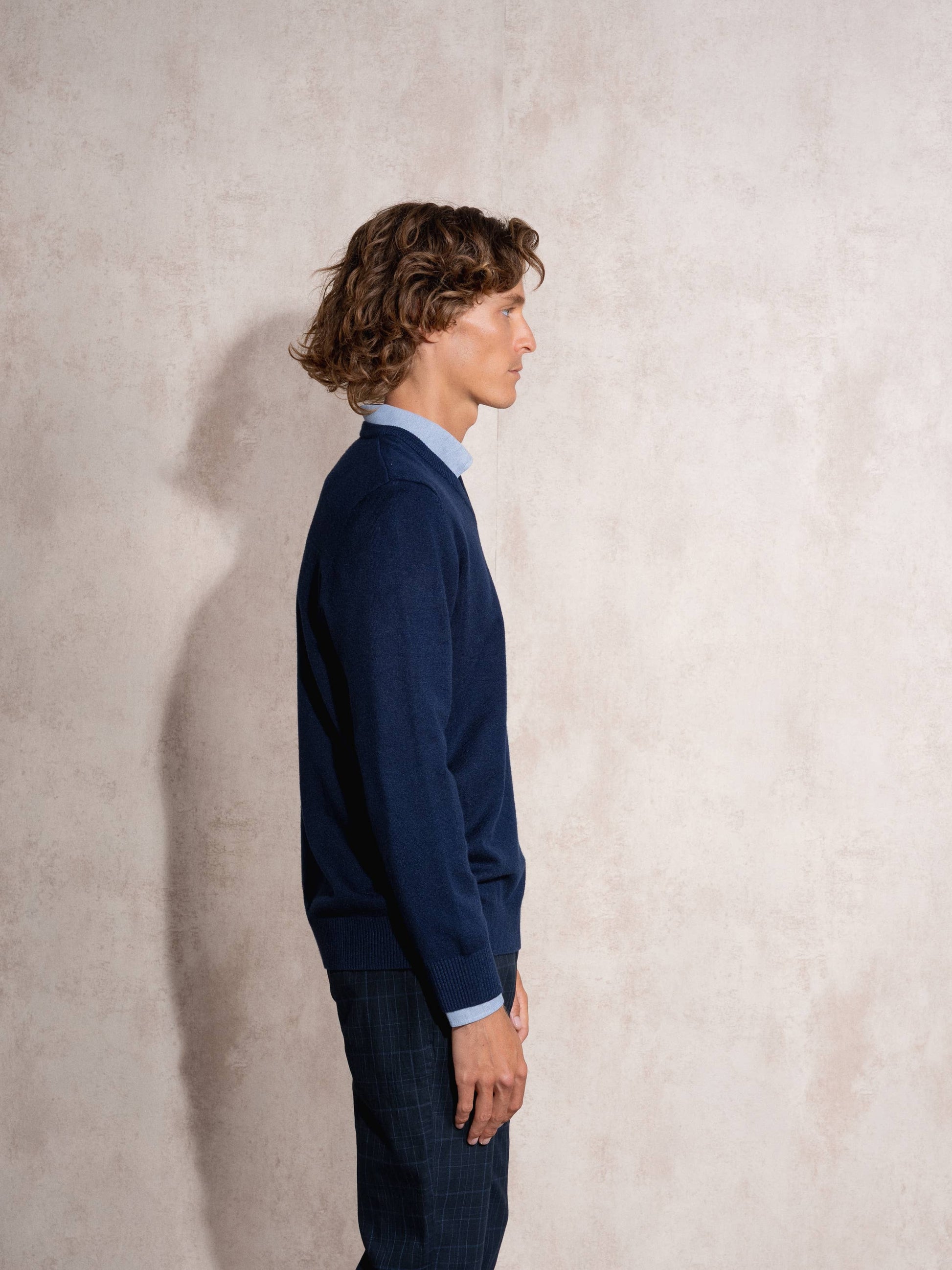 Maglione uomo scollo a V in viscosa mix