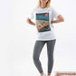 T-shirt grafica Totoro “Floating Rain” in cotone biologico