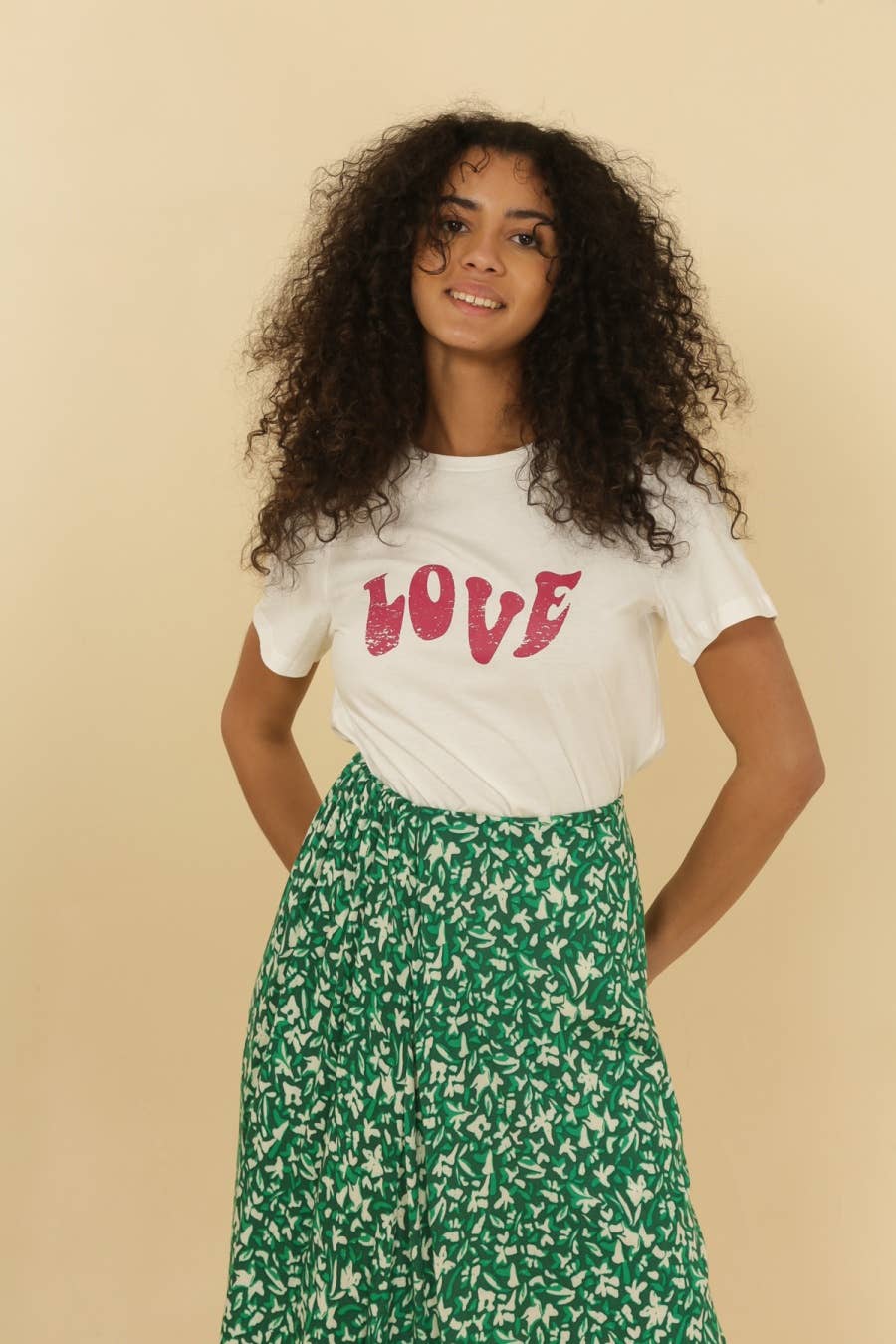 T-shirt Tomy da donna con stampa LOVE