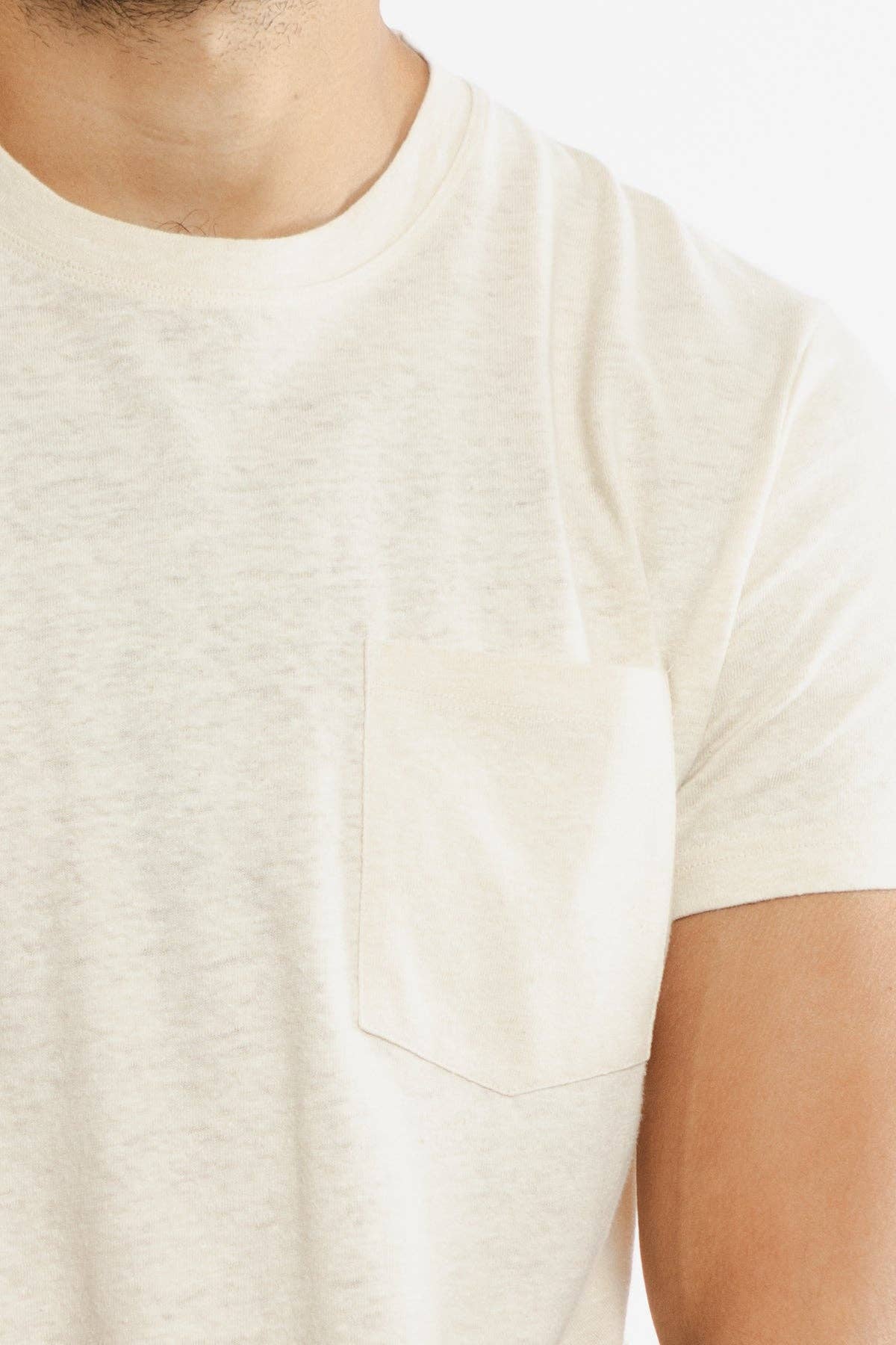 T-shirt uomo in canapa e cotone bio con taschino avorio