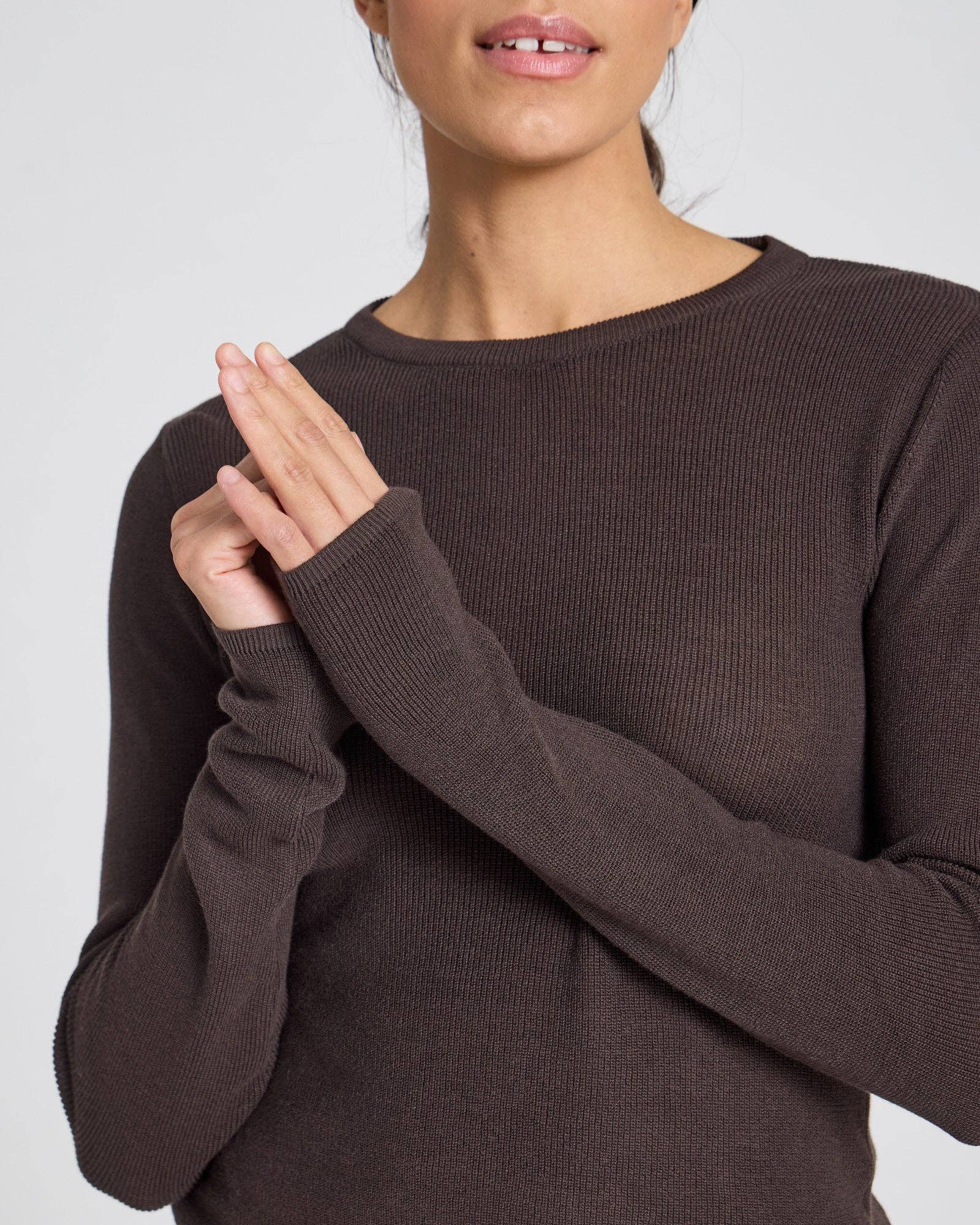 Top a Maniche Lunghe Freja in Cotone Bio a Coste