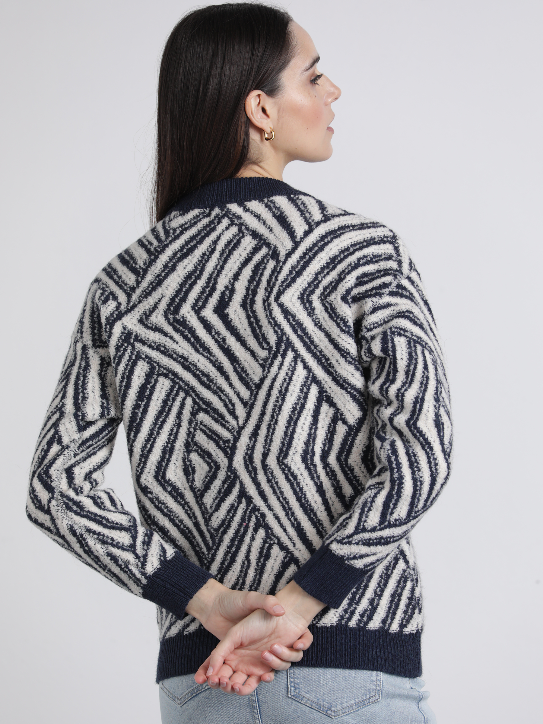 Pullover jacquard girocollo