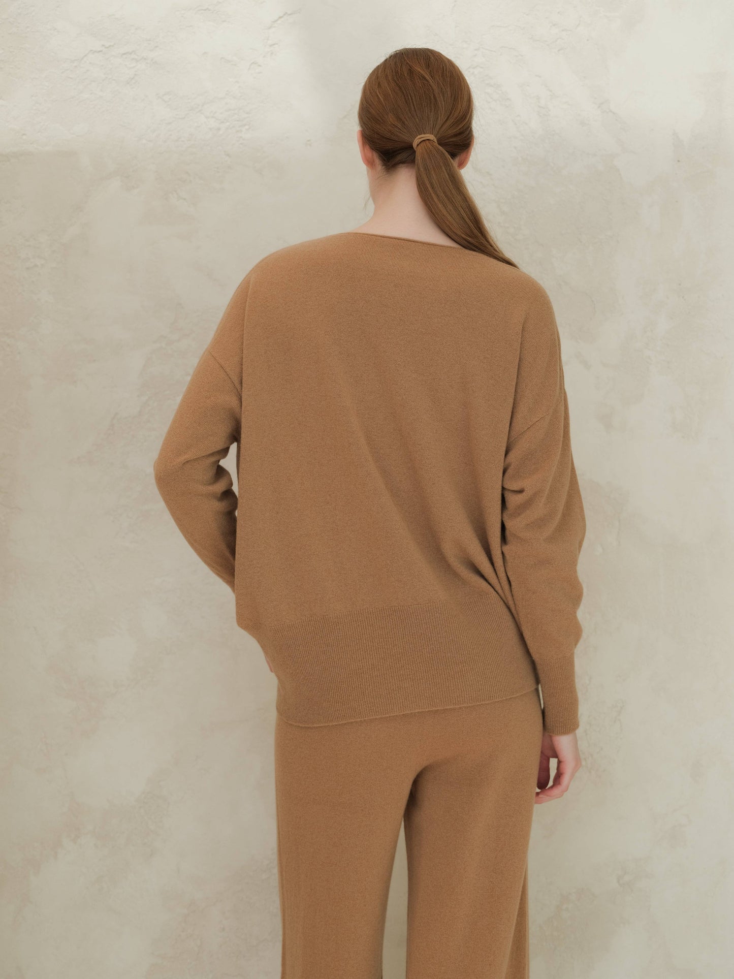 Maxi maglia con scollo a V in misto cashmere