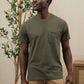 T-shirt sostenibile con taschino in jersey riciclato verde oliva
