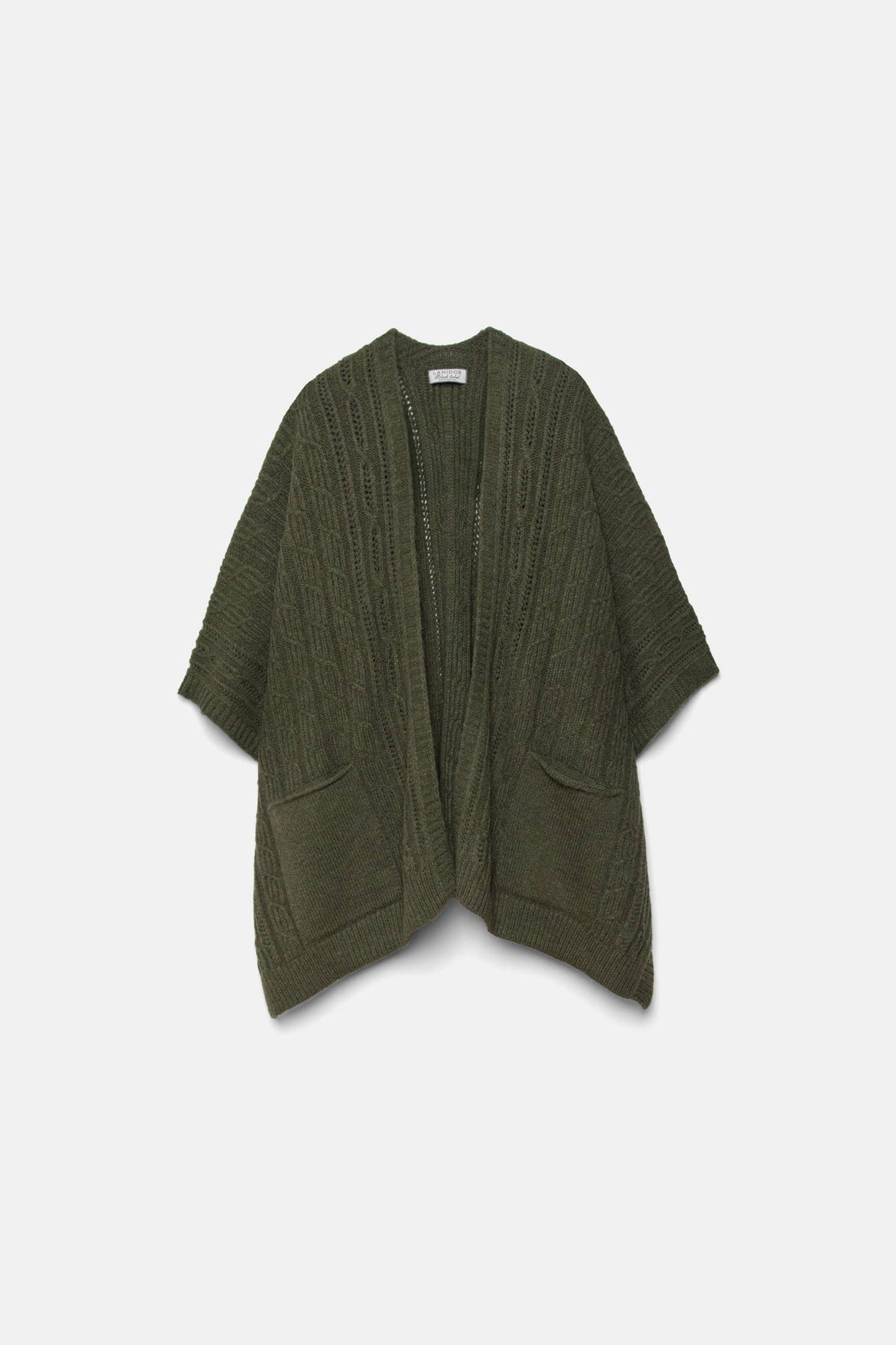 Mantella in maglia con tasche