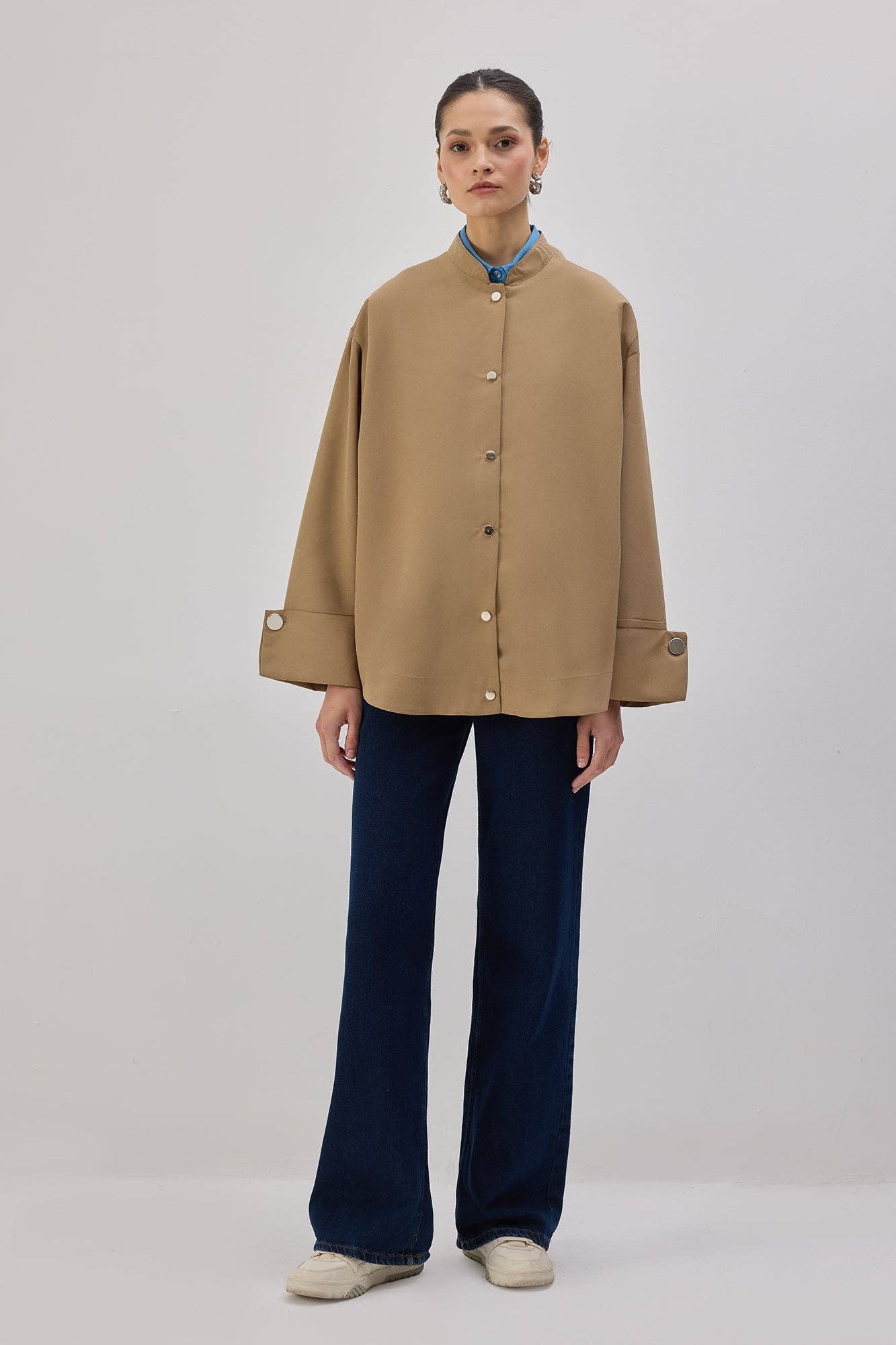 Cappotto bomber trench con polsini ampi