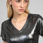 T-shirt metallizzata antracite con scollo a V