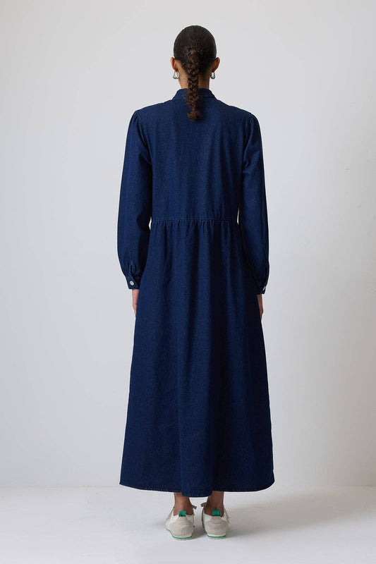 Abito camicia maxi in denim con tasche