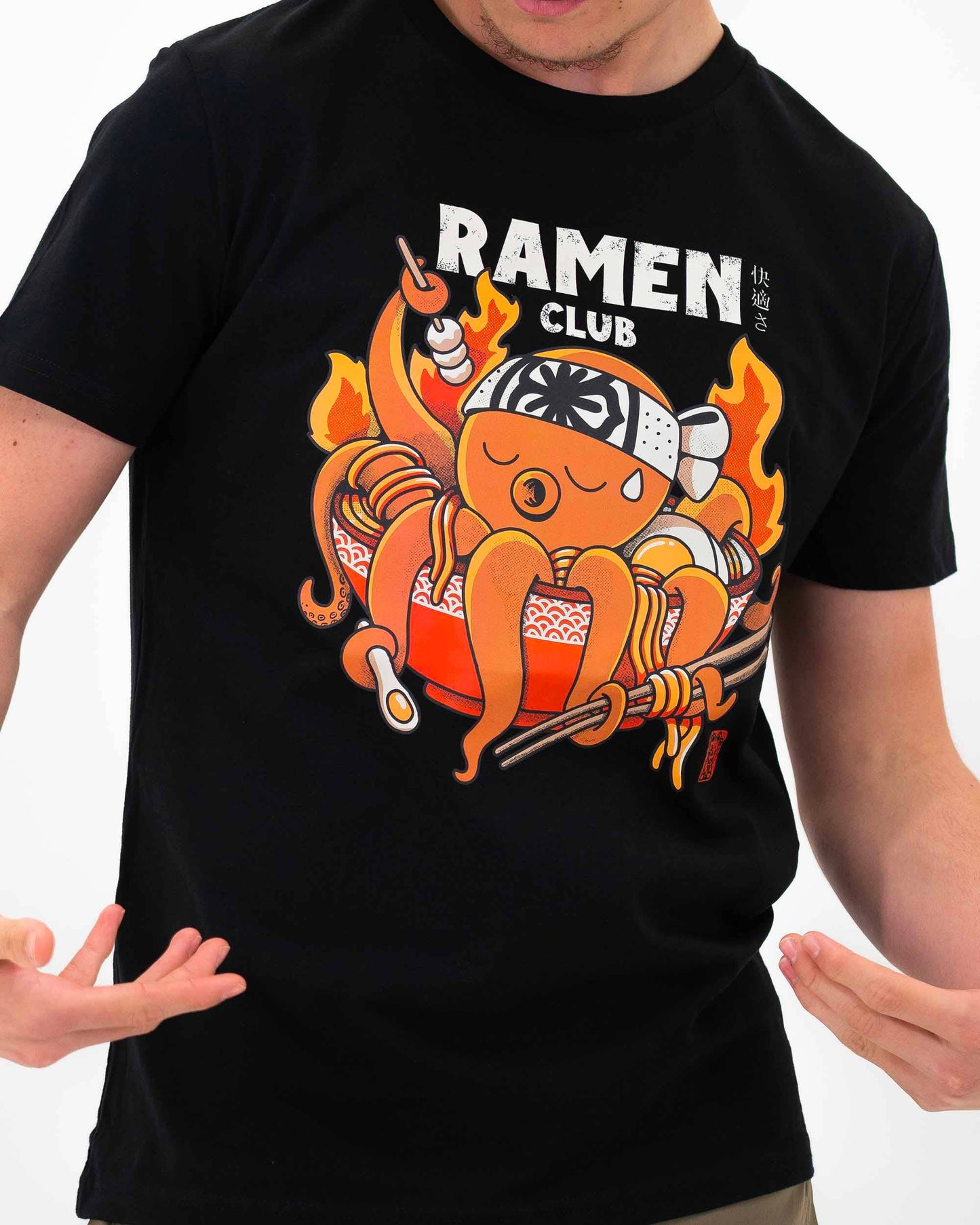 T-shirt Ramen Club con stampa grafica