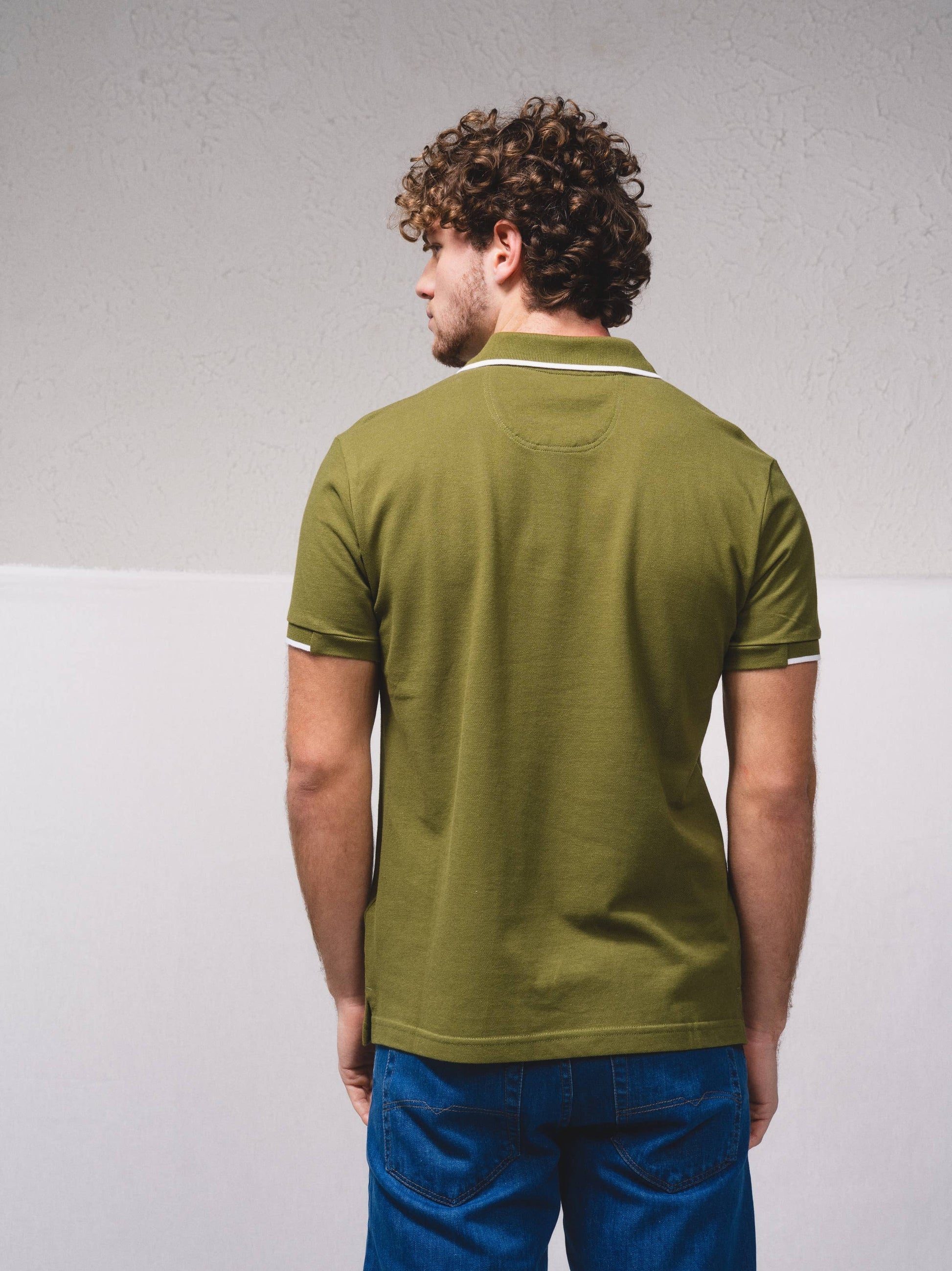 Polo in piqué di cotone con logo ricamato