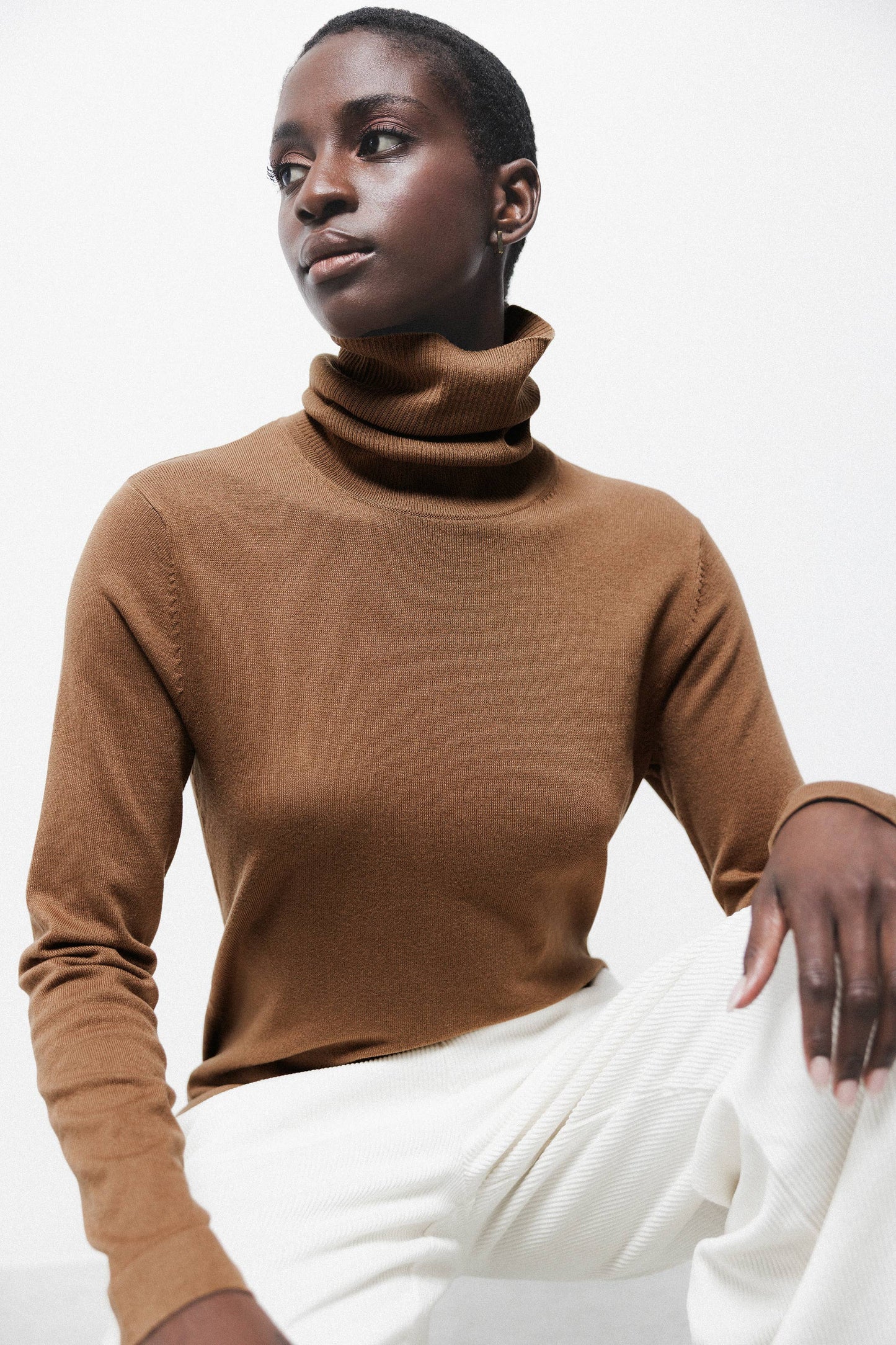 Maglione dolcevita a maglia rasata