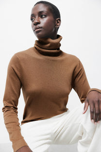 Maglione dolcevita a maglia rasata