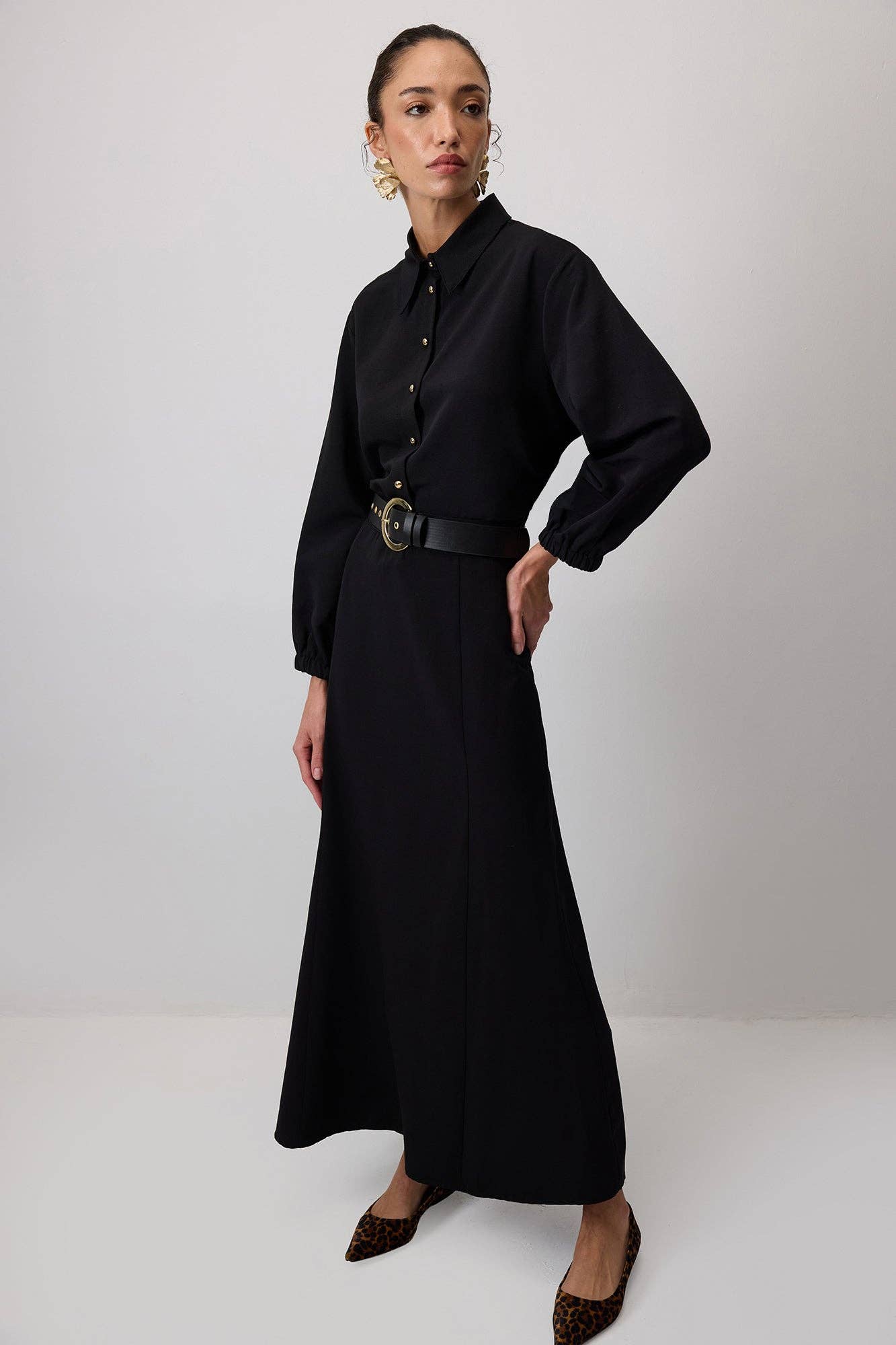 Set camicia e gonna lunga con cintura testurizzata