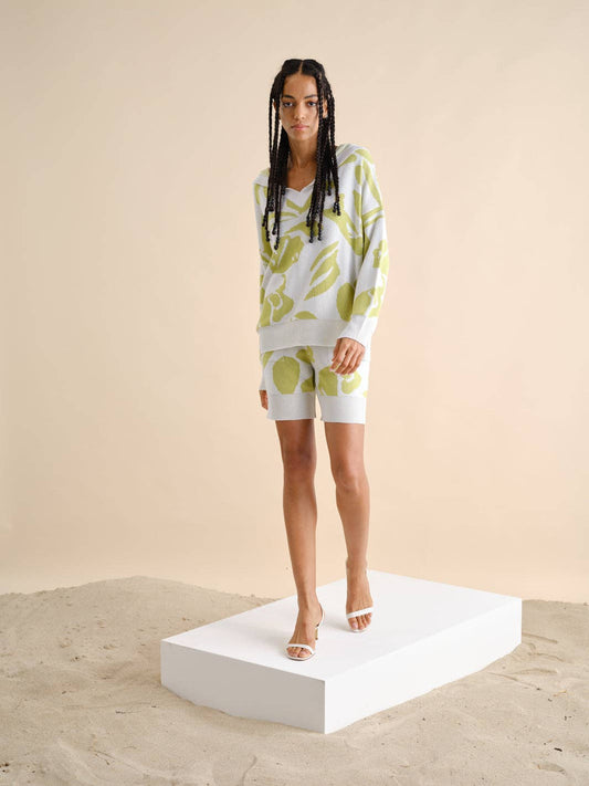 Pantaloncini in maglia floreale