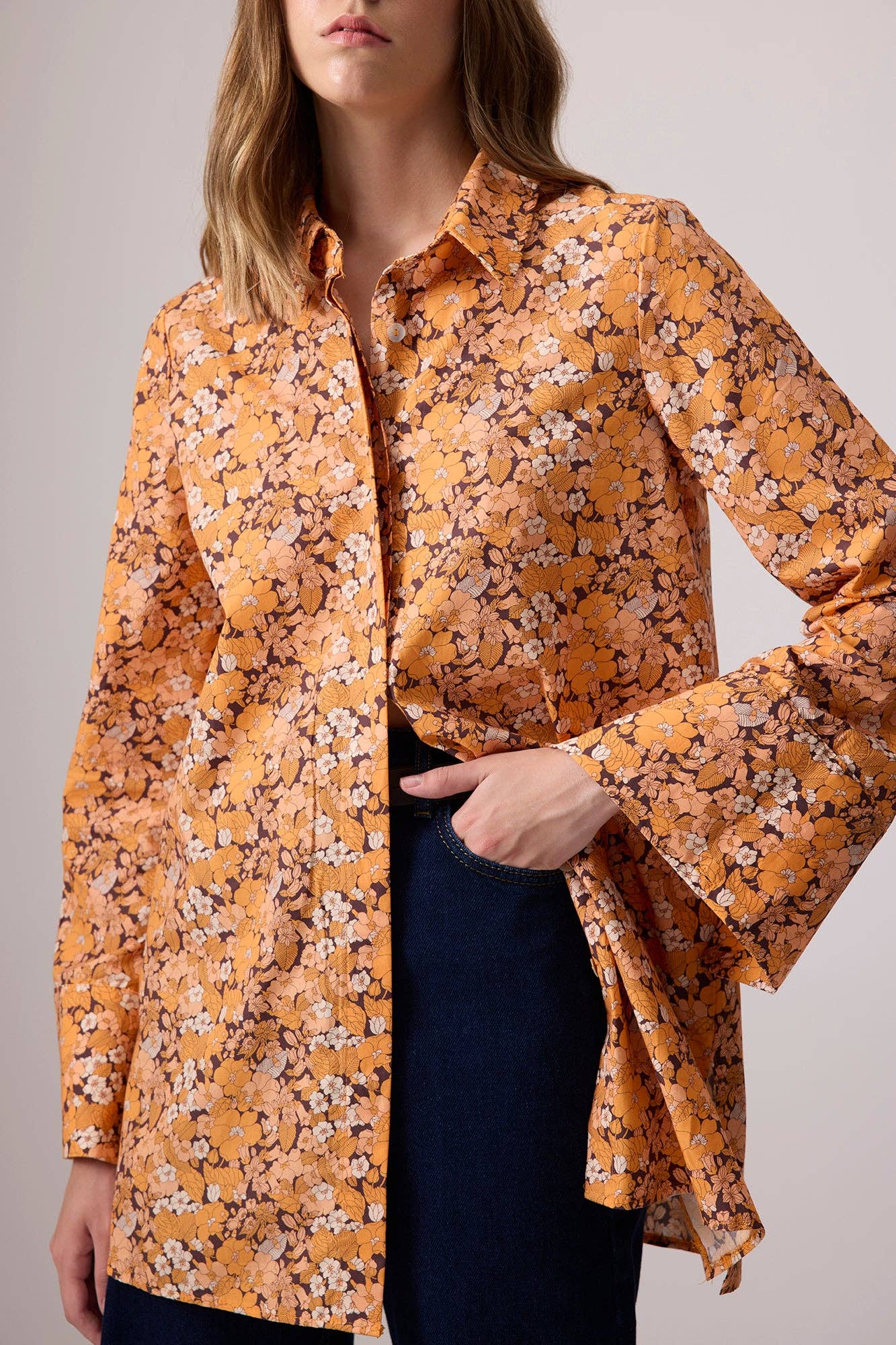 Camicia in cotone floreale vintage con bottoni