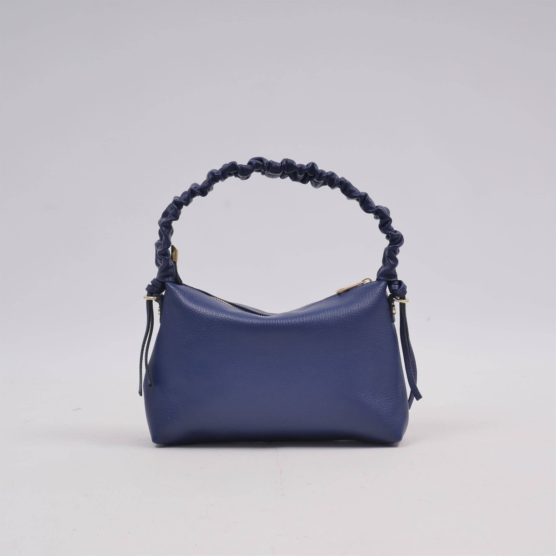 Borsa a spalla in pelle martellata con manico arricciato