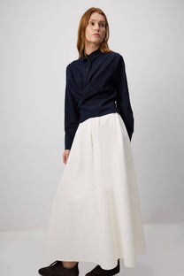 Camicia avvolgente in popeline blu navy in misto cotone