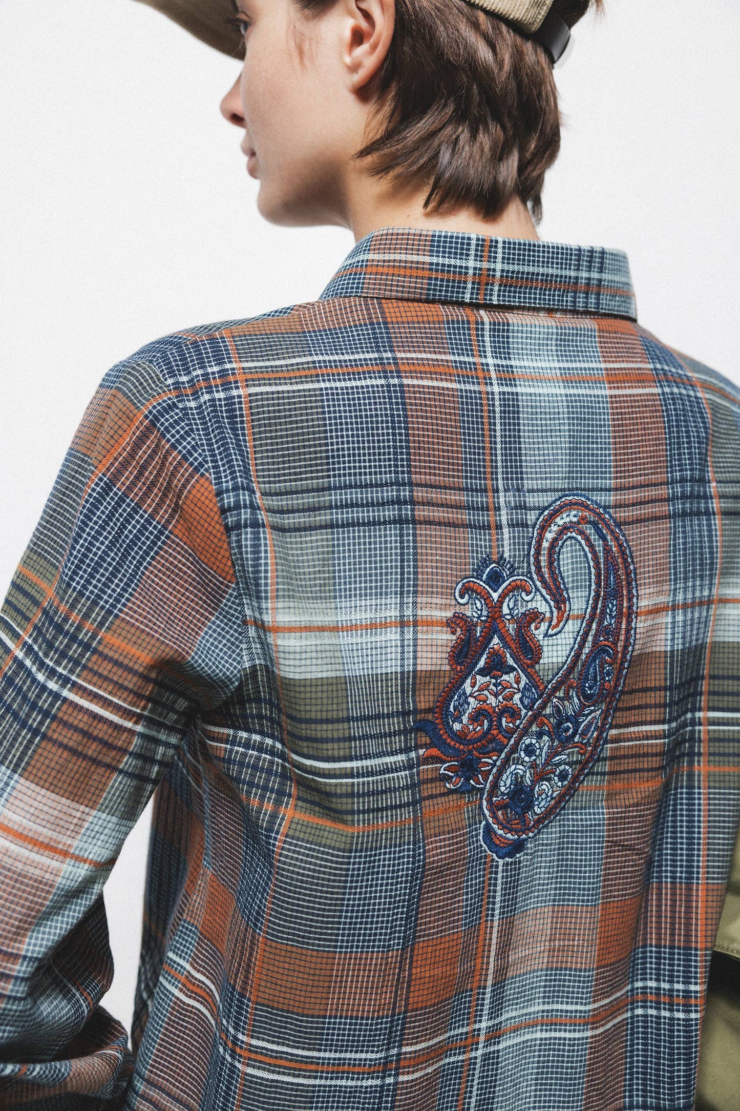 Camicia a quadri in cotone con ricamo