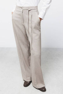 Pantaloni dritti con laccio in vita