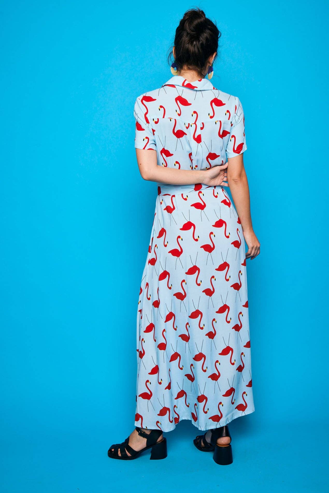Abito lungo chemisier Tarifa azzurro chiaro con stampa fenicotteri