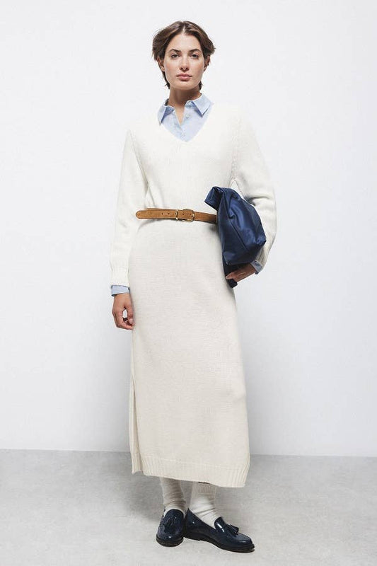 Abito lungo in maglia con scollo a V