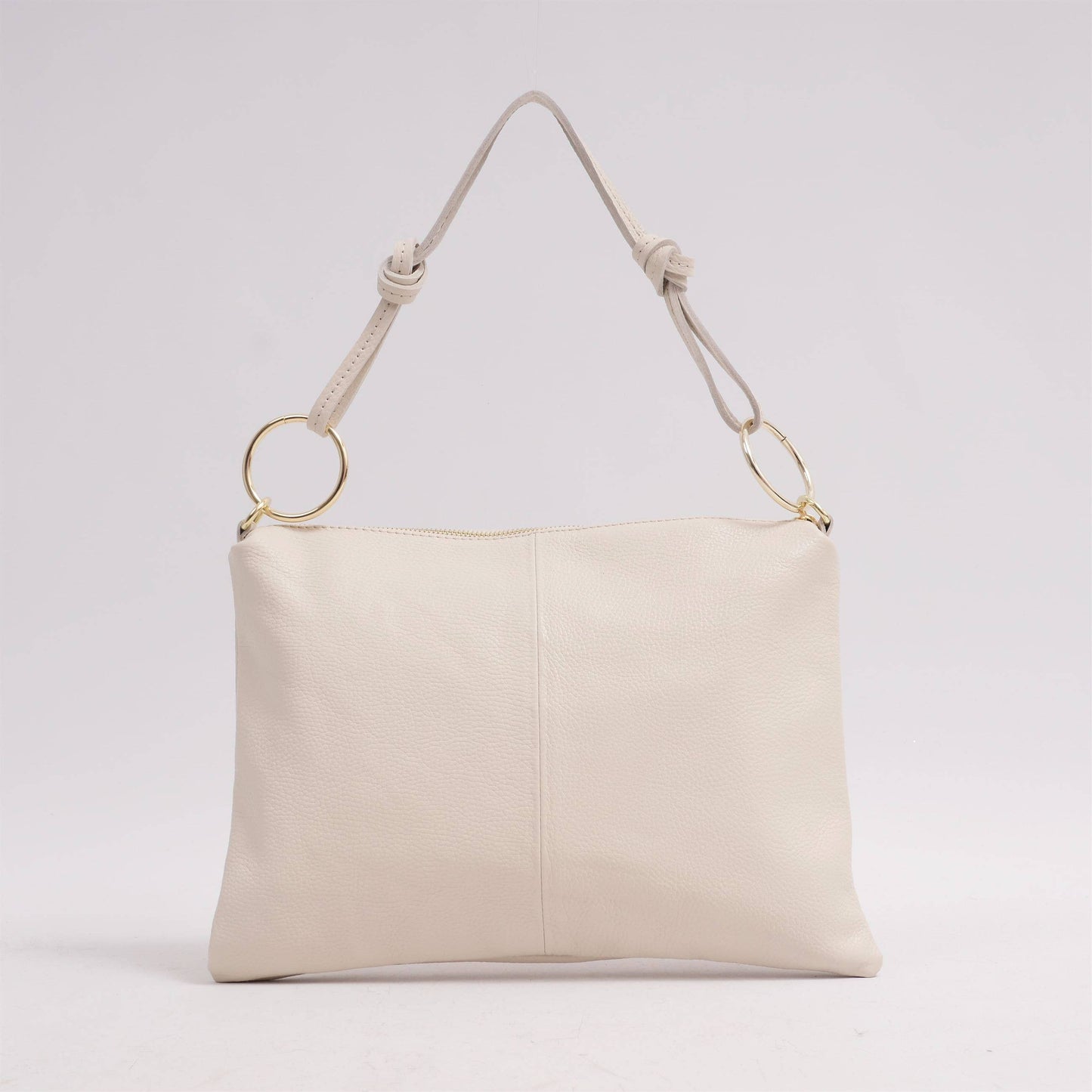 Borsa a spalla in pelle con anelli metallici