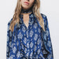 Blusa in raso stampato con bottoni