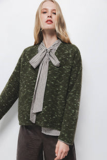 Maglione in maglia rasata con scollo a V