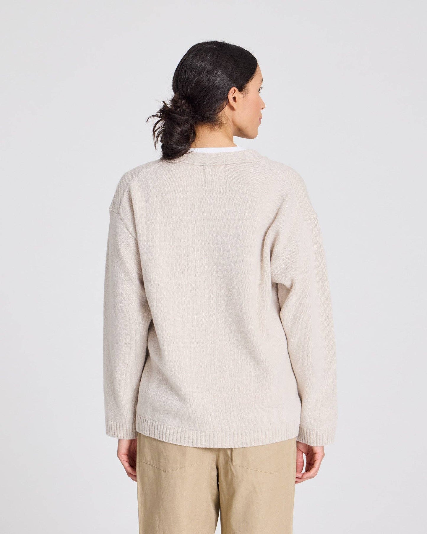 Cardigan Edith in lana d’agnello con bottoni