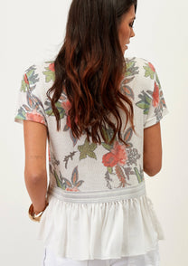 T-shirt in viscosa floreale con balza