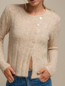 Cardigan in maglia morbida con bottoni