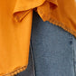 Blusa elasticizzata off-shoulder con maniche a volant