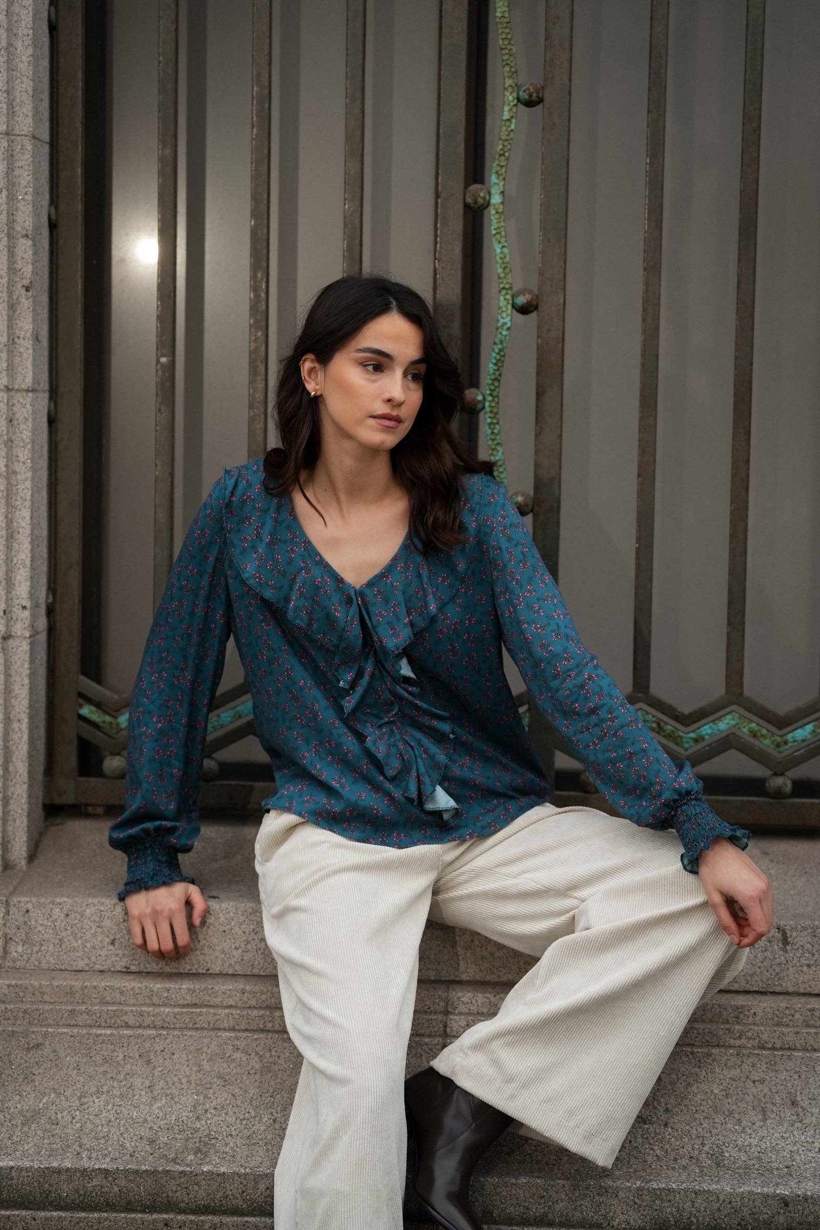 Pantaloni in velluto a coste beige a gamba ampia