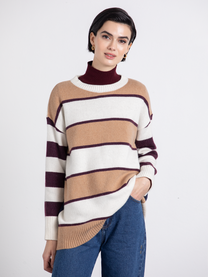 Maglione oversize a righe con collo alto