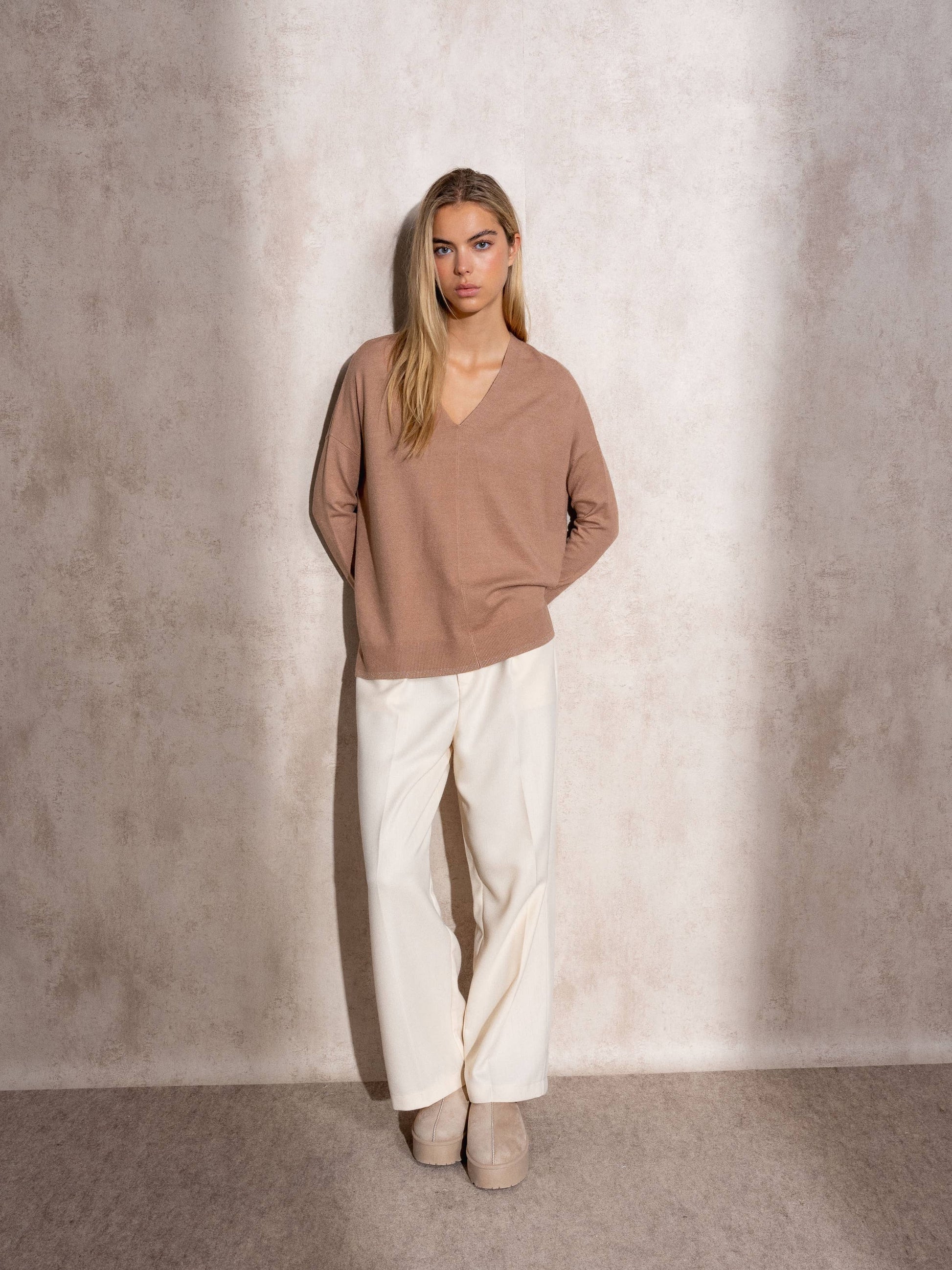 Maglione a maglia con scollo a V in viscosa con lurex
