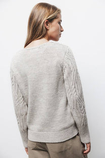 Maglione strutturato con scollo a V