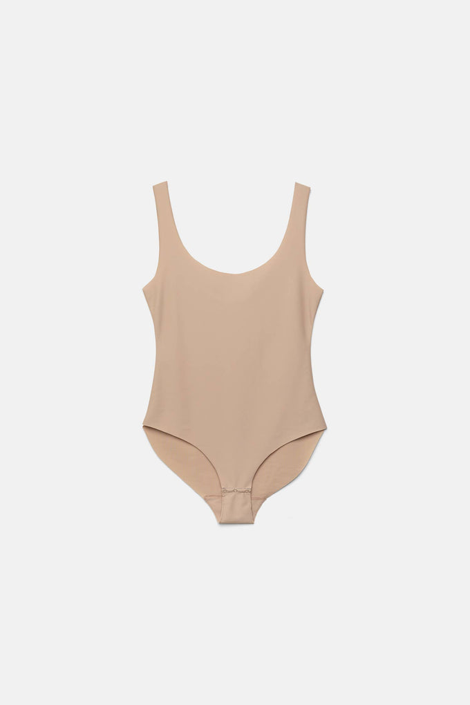 Body elasticizzato nude con spalline
