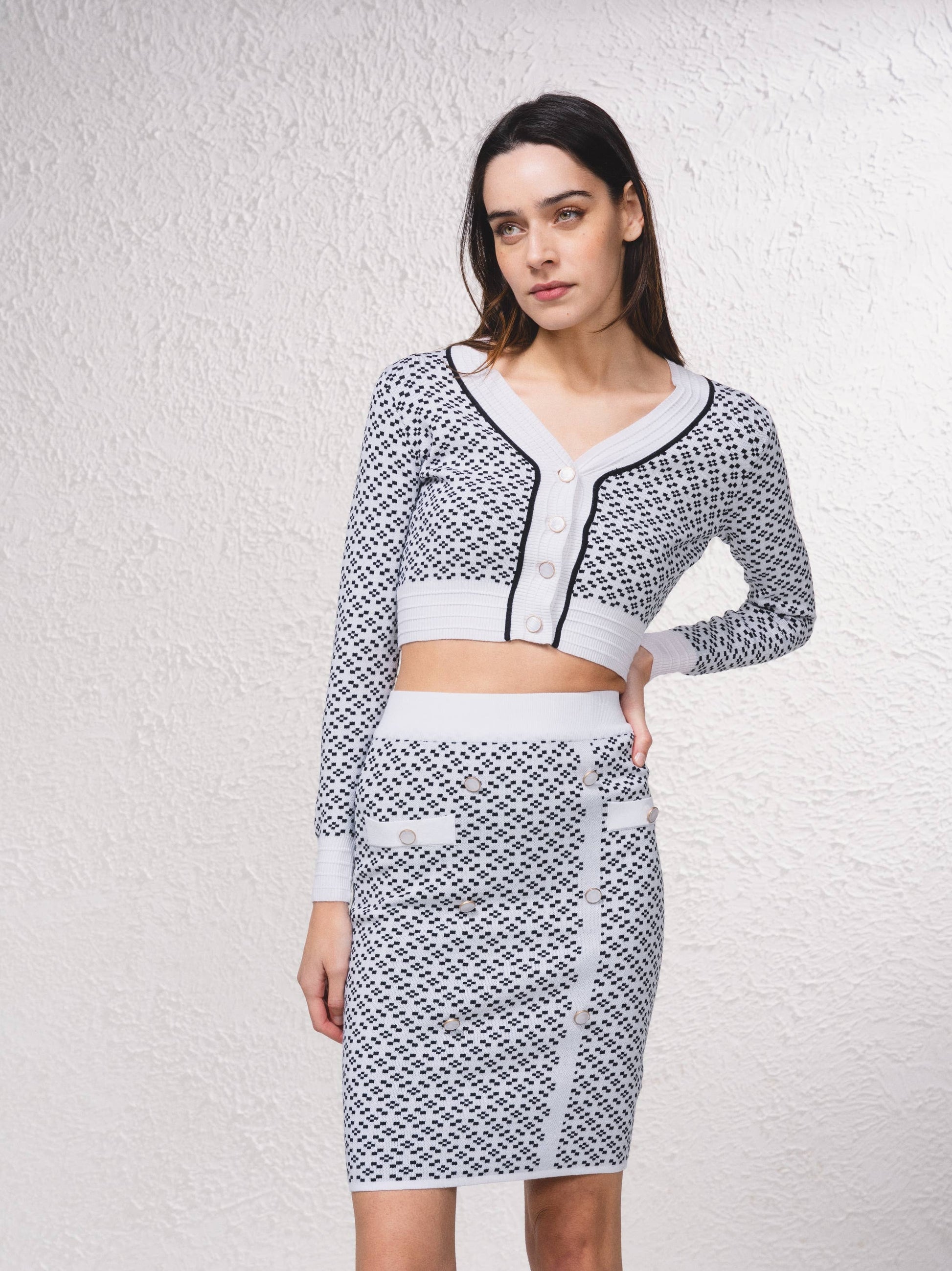 Cardigan corto in maglia jacquard con bottoni