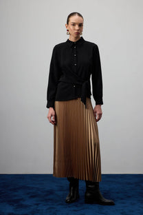 Camicia con nodo frontale