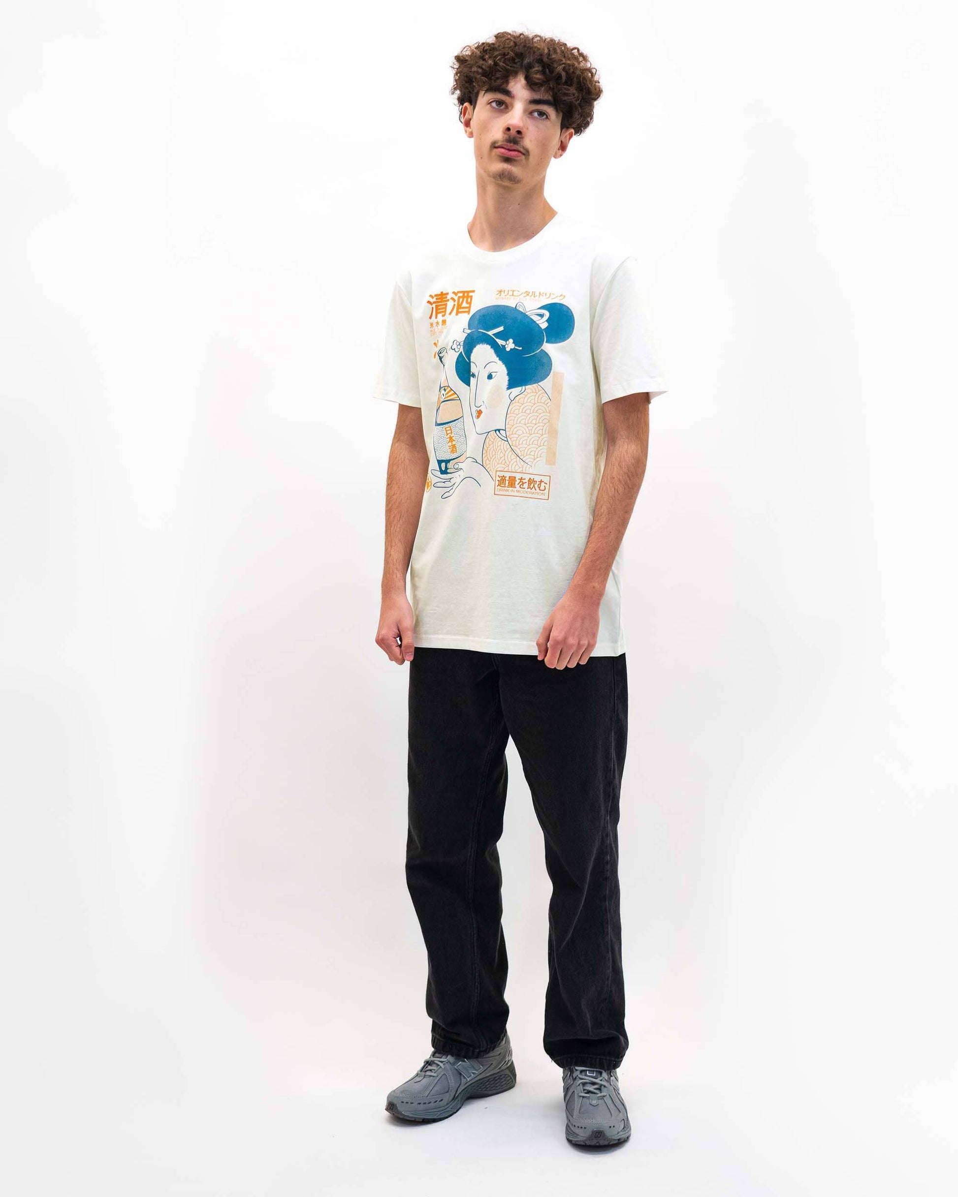 T-shirt Sake Geisha con stampa giapponese