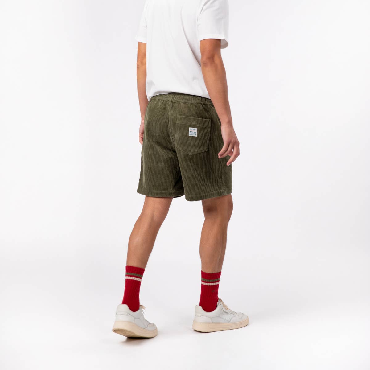 Pantaloncini in velluto a coste con coulisse elasticizzata verde