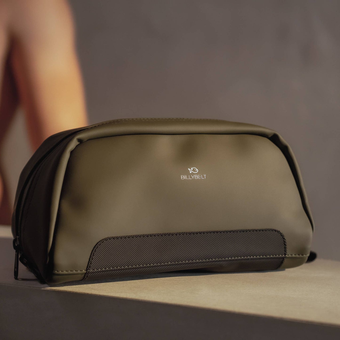 Borsa da toilette compatta kaki