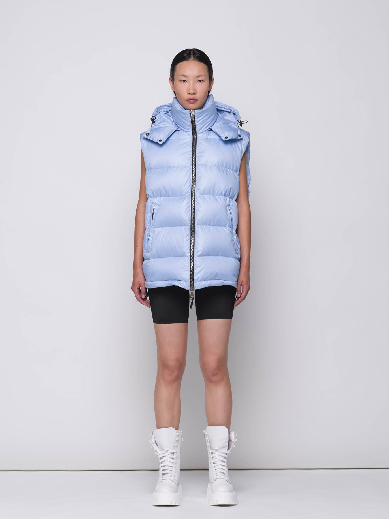 Gilet imbottito con cappuccio azzurro baby