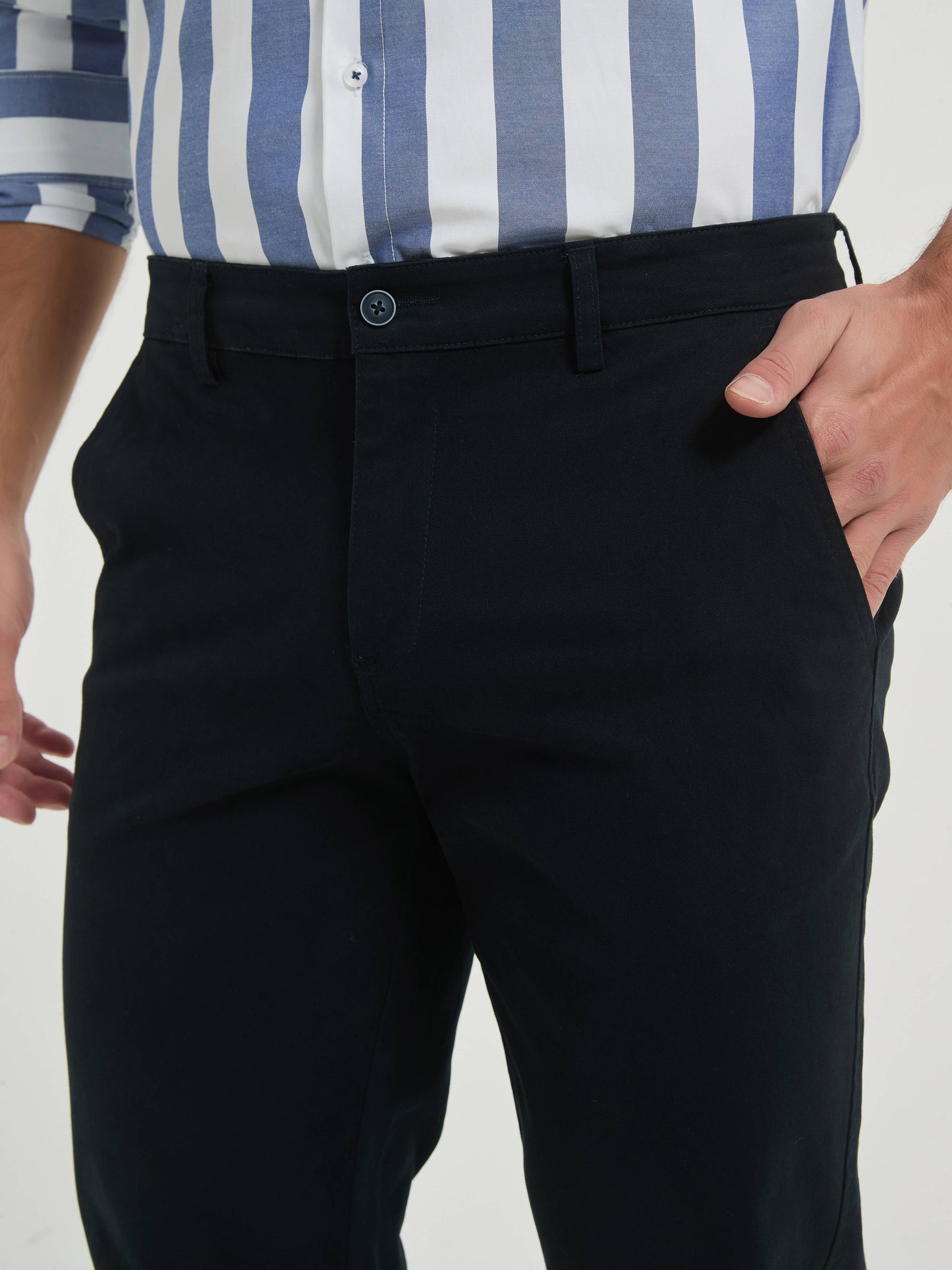 Pantaloni chino elasticizzati blu marino